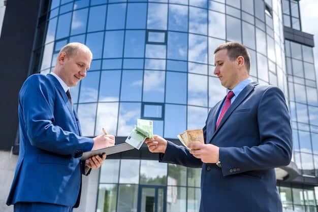 Schroders Partnership Propels Horsham to UK Financial Powerhouse