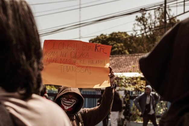 Local Council Battles Government to Halt Controversial 800-Home Project